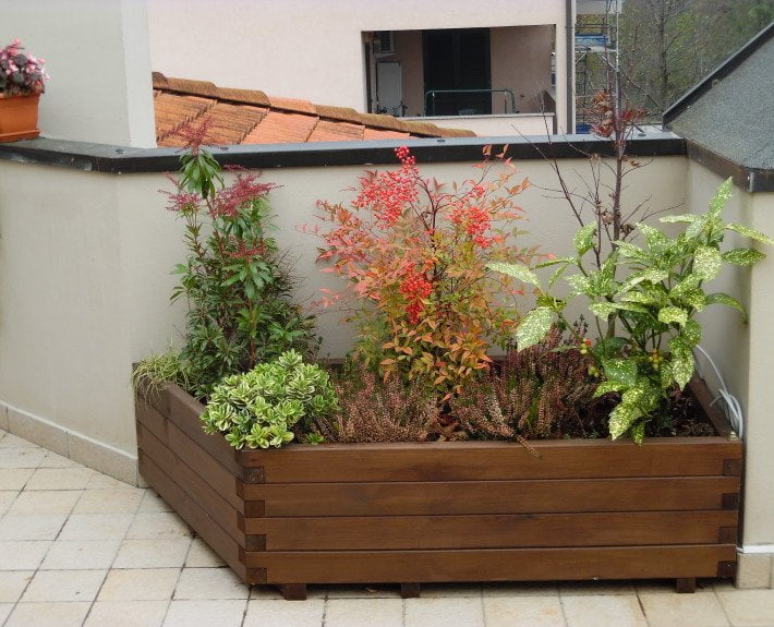 fioriera per esterno in legno