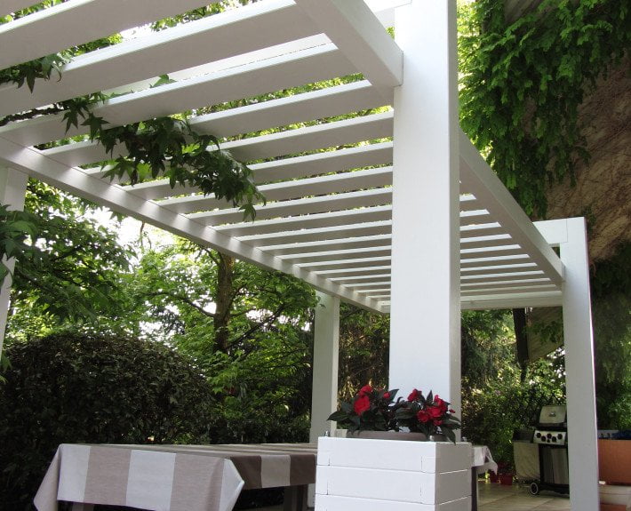 pergola in legno trattato senza fissaggi a terra