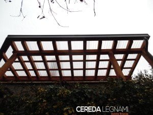 tettoia legno lamellare e policarbonato
