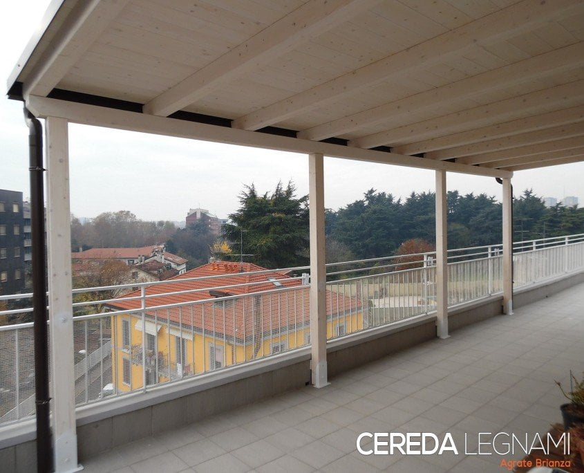 tettoia in legno addossata 